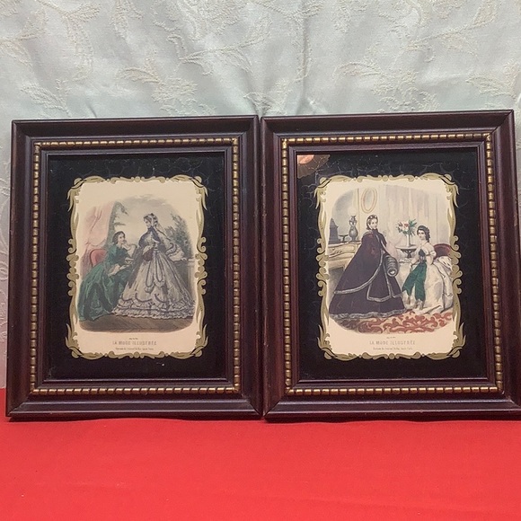 2 LA MODE ILLUSTREE pictures. Mahogany colored framed with Gold accents. #9208 - Picture 1 of 6